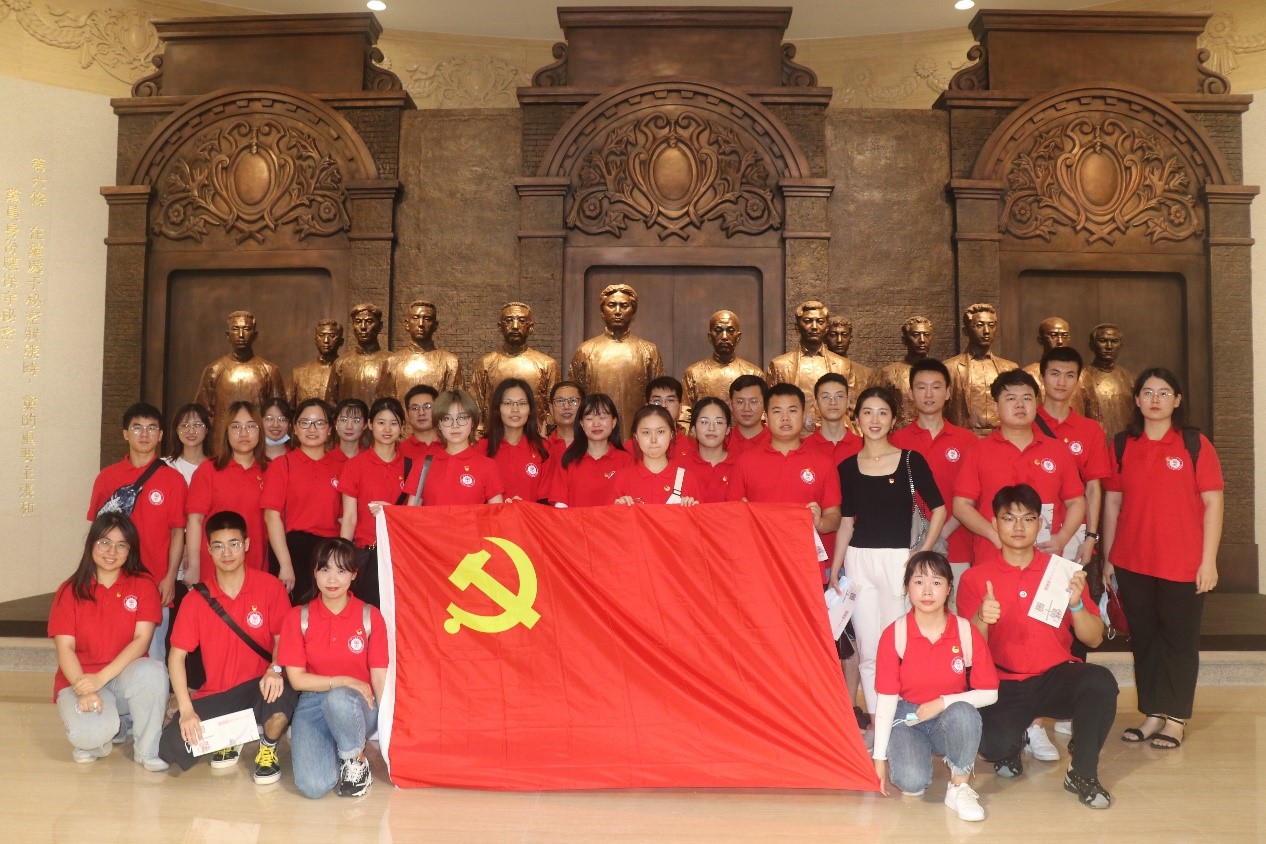 礼赞百年党史传承红色基因华中师范大学大学生党史宣讲团沉浸式研学